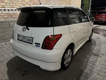 Toyota Ist: 2003 г., Автомат, Бензин, Хэтчбэк — 4