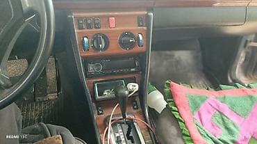 Mercedes-Benz W124: 1993 г., 2.2 л, Автомат, Бензин, Универсал — 6