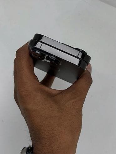 айфон 14мини: IPhone 14 Pro, цвет Space Black (графитовый). На фото — два — 2