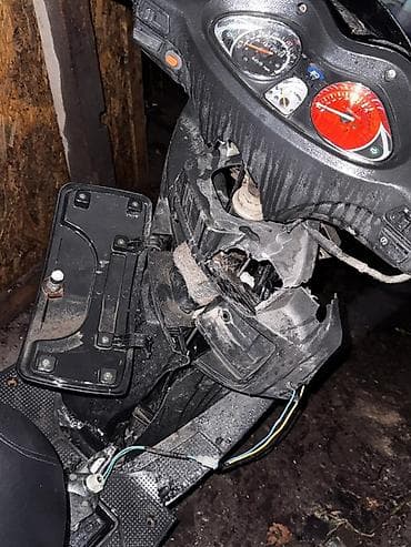 пластик на принц 150: Тип скутера 150 куб. см, Бензин, Б/у — 3