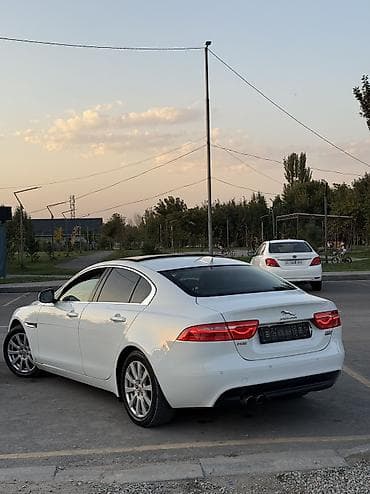бу чехлы: Jaguar XE: 2017 г., 2 л, Автомат, Дизель, Седан — 4