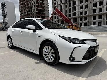 coroll: Toyota Corolla: 2022 г., 1.8 л, Автомат, Гибрид, Седан — 2