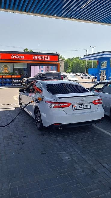 cruiser: Toyota Camry: 2018 г., 2.5 л, Автомат, Бензин, Седан — 2