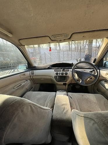 Toyota Caldina: 1998 г., 2 л, Автомат, Бензин, Универсал — 2