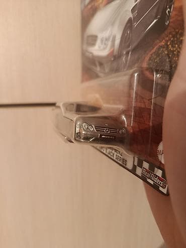 nine bot: Hot Wheels Premium за пол цены - Mercedes-Benz CLK63 AMG Black — 4