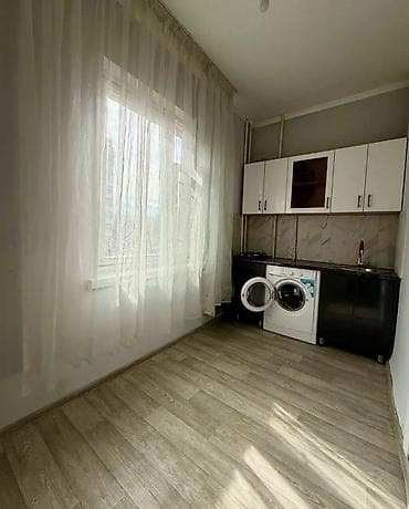 Гаражи: 1 комната, 34 м², 105 серия, 4 этаж, Старый ремонт — 4