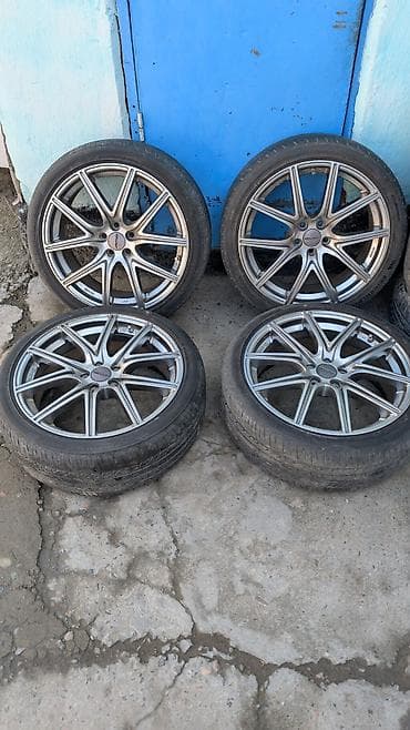 полка на зил: Колеса в сборе 235 / 45 / R 18, Лето, Б/у, Комплект, Легковые, Литые, отверстий - 5 — 1