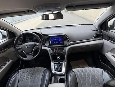 срочно срочно продам: Hyundai Elantra: 2017 г., 2 л, Автомат, Бензин, Седан — 7