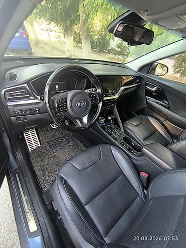 usb carplay: Kia Niro: 2020 г., Автомат, Гибрид, Кроссовер — 4