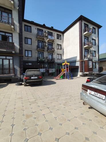 квартира с мебелью и техникой: 3 комнаты, 70 м², Индивидуалка, 1 этаж, Косметический ремонт — 12