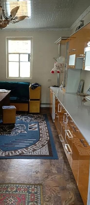 Бөлмөлөр: 60 м², 4 бөлмө, Забор, тосулган — 2