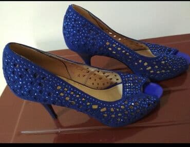 Женская обувь: Туфли шикарные. Надевала один раз на свадьбу, только в помещении — 2