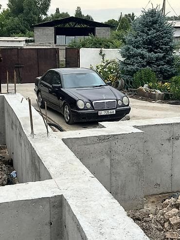 Mercedes-Benz E-Class: 1996 г., 3.2 л, Автомат, Бензин, Седан — 2