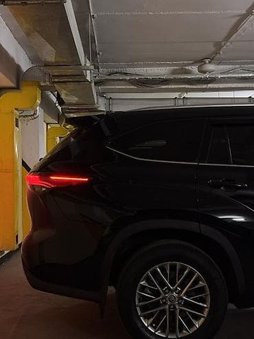 bmw 7 e38: Toyota Highlander: 2021 г., 3.5 л, Бензин, Кроссовер — 7