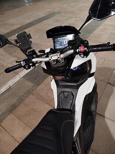 pm 2 5: Макси-скутер Honda, 180 куб. см, Бензин, Новый — 2