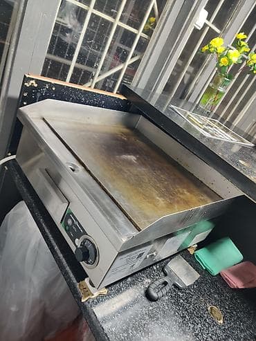 машина для мороженое: Срочно продаю жарочная поверхность новый, только неделя работал размер — 1