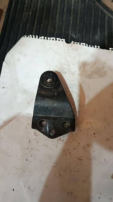 Детали двигателя и моторы в сборе: Подушка мотора Hyundai Оригинал — 2