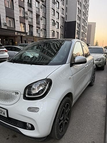 f 4: Smart Forfour: 2017 г., 1 л, Автомат, Бензин, Хэтчбэк — 2