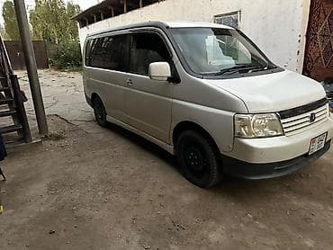 бампер на степ: Honda Stepwgn: 2002 г., 2 л, Автомат, Газ, Минивэн — 2