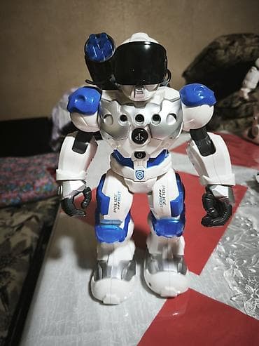 умный робот: Интерактивный игрушечный робот Bot - Функциональная игрушка в стиле — 2