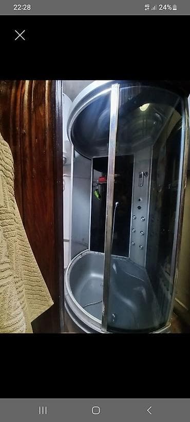 solutions third edition: Душевая кабина Полукруглая, Покрытие: Тонированное — 1