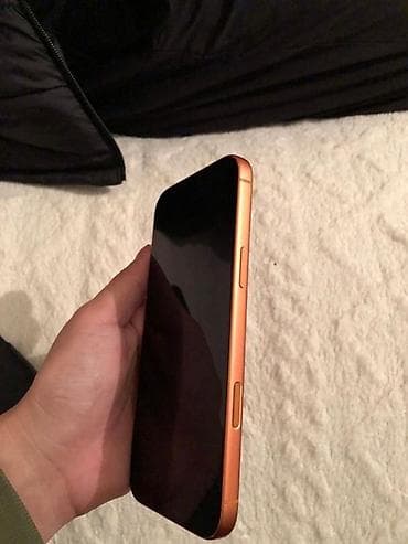 poco c55: IPhone 17 Pro Max, Б/у, 256 ГБ, Оранжевый, Чехол, 100 % — 2