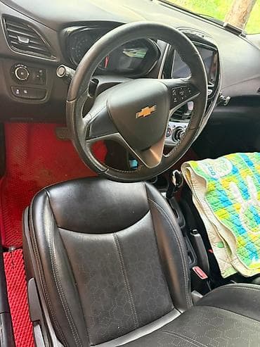 reno duster: Chevrolet Spark: 2017 г., 1 л, Бензин, Хэтчбэк — 8