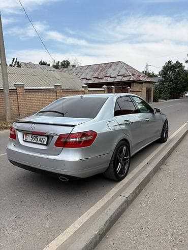 Mercedes-Benz E-Class: 2010 г., 3.5 л, Автомат, Бензин, Седан at lalafo.kg Mercedes-Benz E-Class: 2010 г., 3.5 л, Автомат, Бензин, Седан