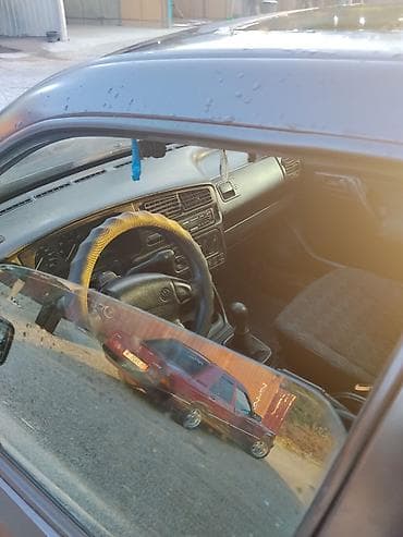 cga3 de: Volkswagen Golf: 1992 г., 1.6 л, Механика, Бензин, Хэтчбэк — 9