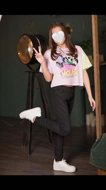 •Продаю футболку из коллекции «Микки Маус» от бренда "Stradivarius"🥰