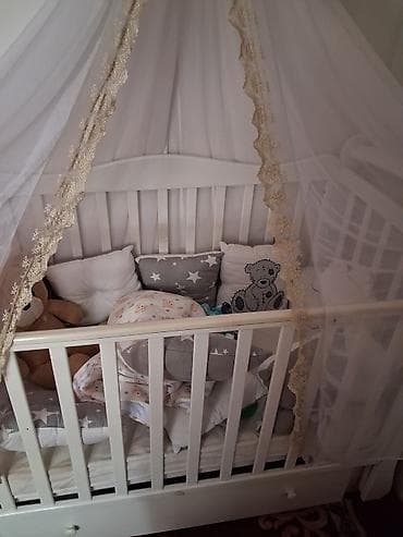 детская кровать карета: Детская кроватка с балдахином - Классическая белая деревянная — 2