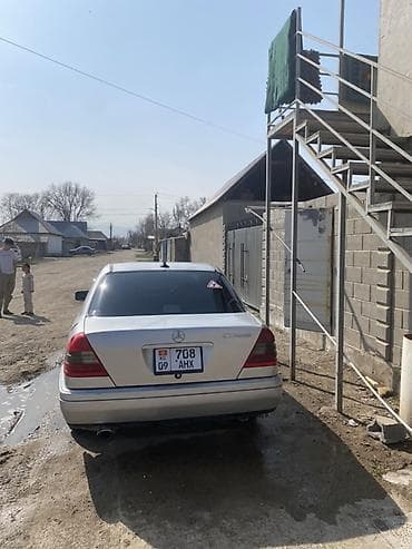 s 221: Mercedes-Benz C-Class: 1991 г., 2 л, Автомат, Бензин, Седан — 3