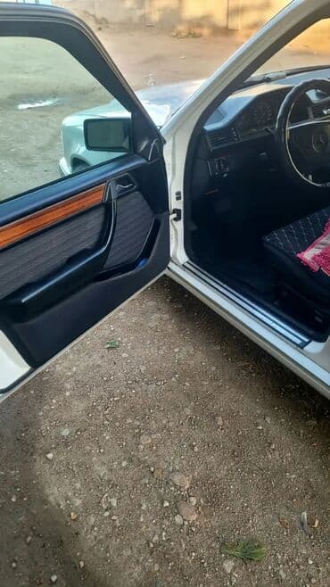 машина обмен на телефон: Mercedes-Benz E-Class: 1992 г., 2.2 л, Автомат, Бензиновая, Седан — 4