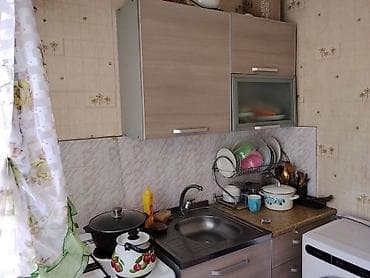 Продажа квартир: 1 комната, 32 м², 5 мкр 104 серия, 2 этаж, Старый ремонт — 3