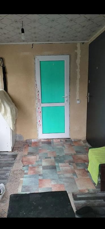 дом 6 комнат: 70 м², 4 комнаты, Забор, огорожен — 8