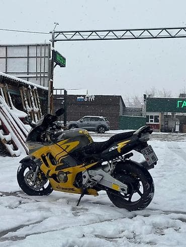 эндуро мотор: Спортбайк Honda, 600 куб. см, Бензин — 7