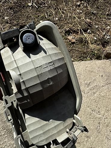 s 430: Правая противотуманная фара Toyota — 4