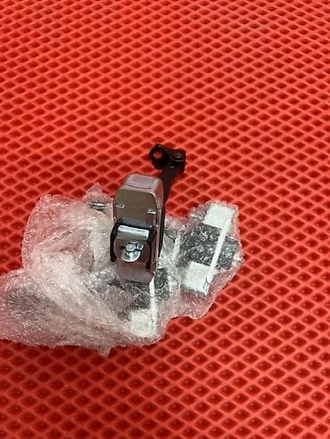 g2 master: Ограничитель двери Передняя левая Lexus, Новый, Оригинал — 3