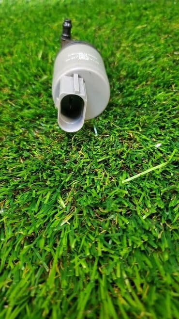 e46: Носос стеклоомывателя на BMW 6-Series E63 (Моторчик бачка омывателя — 4