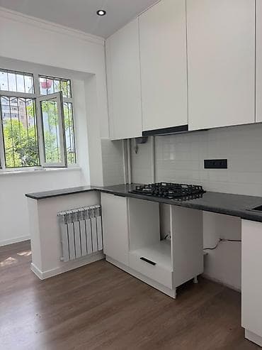 3 бөлмө, 60 м², 105-серия, 2 кабат, Жаңы ремонт