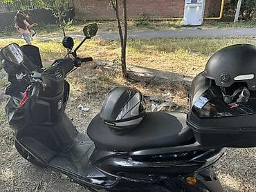 gilera runner: Скутер/максискутер черного цвета Особенности и комплектация: - — 9