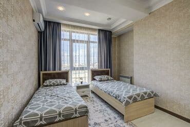 сдается квартира район кара жыгач: 3 комнаты, Душевая кабина, Постельное белье, Кондиционер — 5