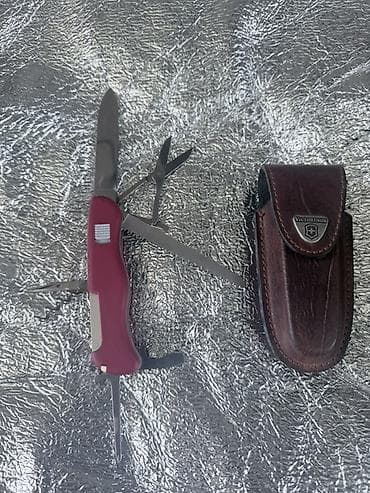 Строительное оборудование: Мультитул-нож Victorinox с кожаным чехлом - Бренд: Victorinox (клинок — 2