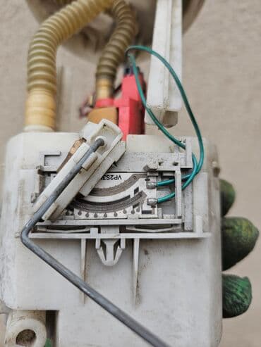 стенд для чистки дизельных форсунок: Бензонасос Ford 2005 г., Б/у, Оригинал, Германия — 12