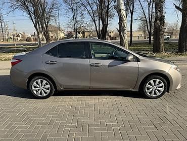 prius v: Toyota Corolla: 2014 г., 1.8 л, Автомат, Бензин, Седан — 2