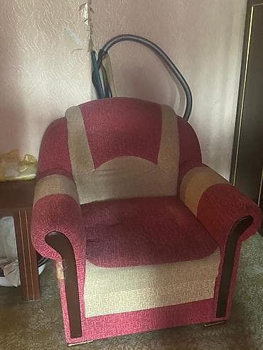 диван с креслой: Комплект мягкой мебели — 4