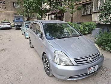 бардачок стрим: Honda Stream: 2002 г., 2 л, Автомат, Бензин, Минивэн — 5