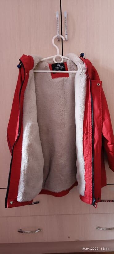 куртка подростковая зимняя: Детская куртка размер 140, состояние хорошее,на прохладную — 2