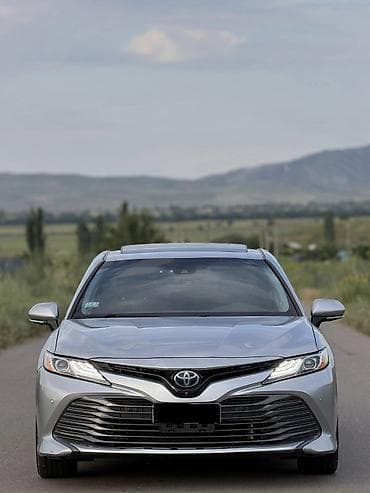 byd e7: Toyota Camry: 2020 г., 2.5 л, Вариатор, Гибрид, Седан — 5