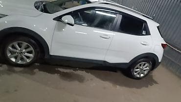 dct: Kia Stonic: 2018 г., 1.6 л, Робот, Дизель, Хэтчбэк — 2